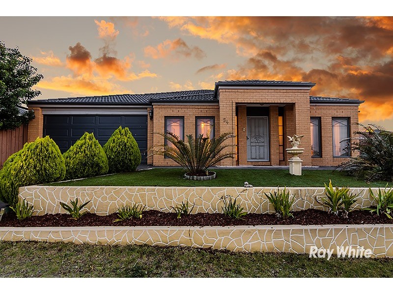 54 Clifton Park Drive, Carrum Downs VIC 3201