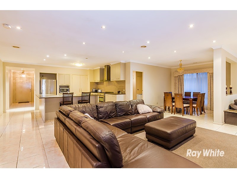54 Clifton Park Drive, Carrum Downs VIC 3201