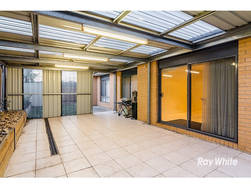 54 Clifton Park Drive, Carrum Downs VIC 3201