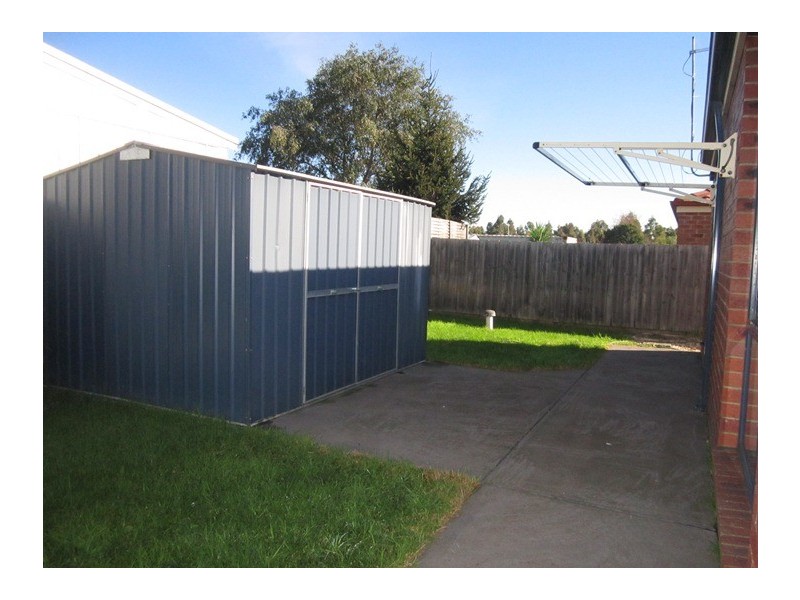 15 Nerrena Rise, Cranbourne West VIC 3977