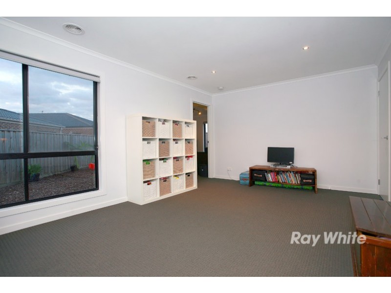 8 Lamada Street, Lyndhurst VIC 3975