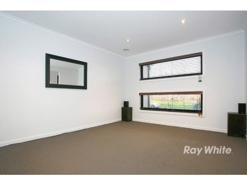 8 Lamada Street, Lyndhurst VIC 3975