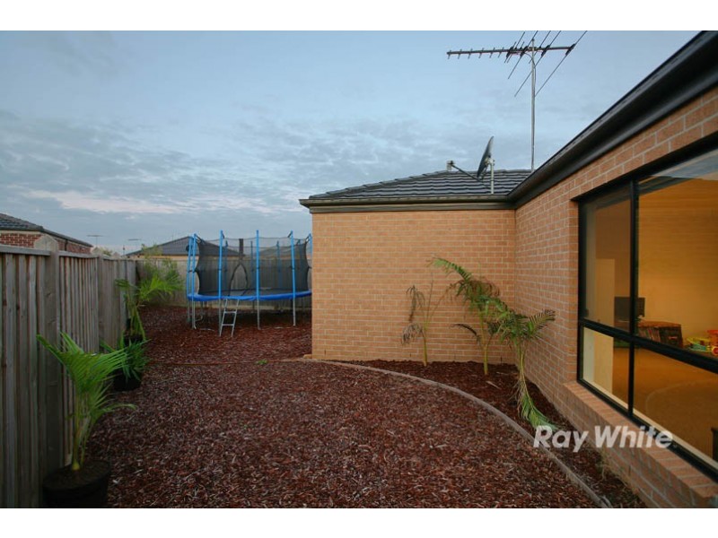 8 Lamada Street, Lyndhurst VIC 3975