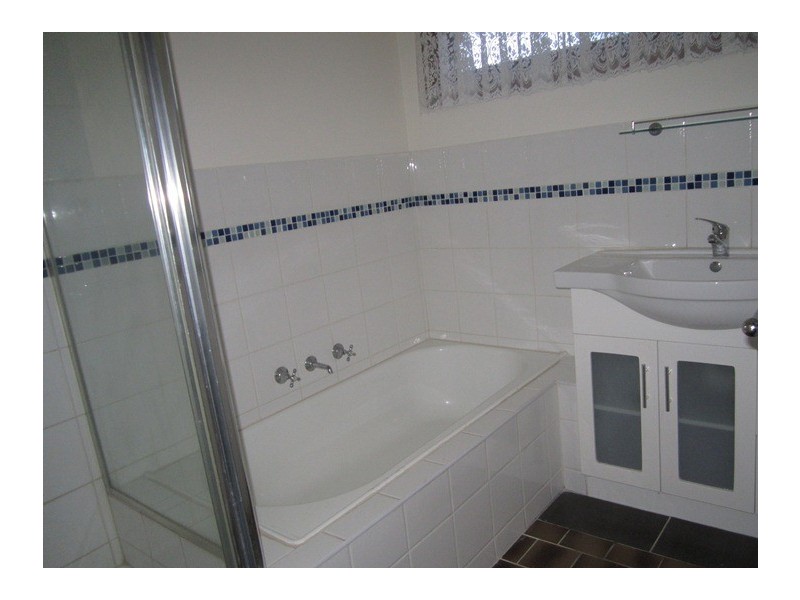 18 Marsden Court, Cranbourne North VIC 3977