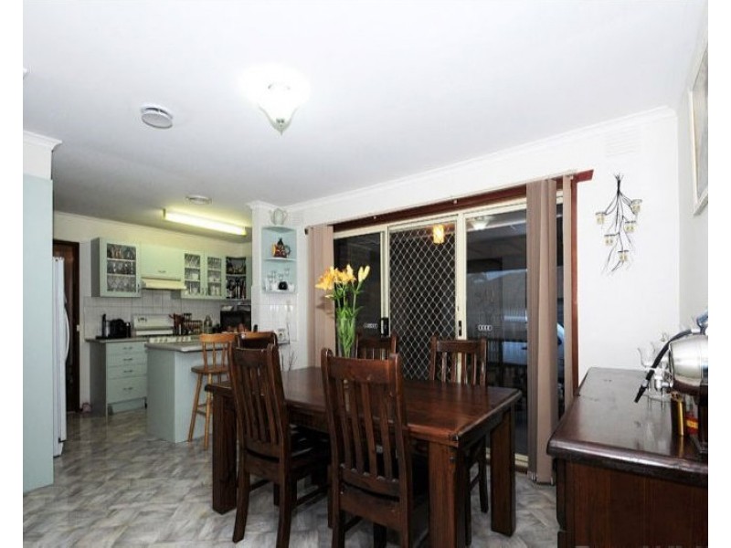 42 Mansfield Street, Berwick VIC 3806