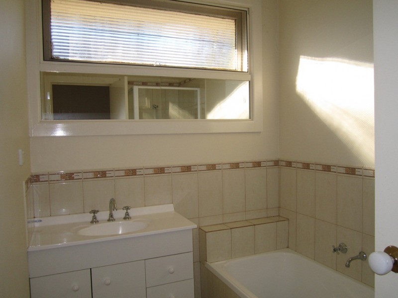 1/57 Cranbourne Drive, Cranbourne VIC 3977