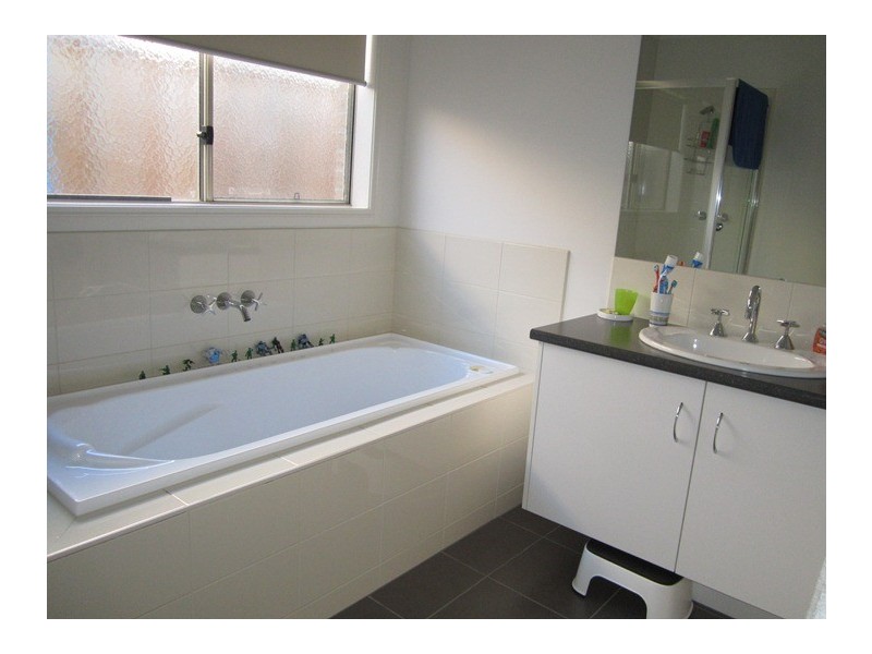 17 Stocks Drive, Cranbourne West VIC 3977