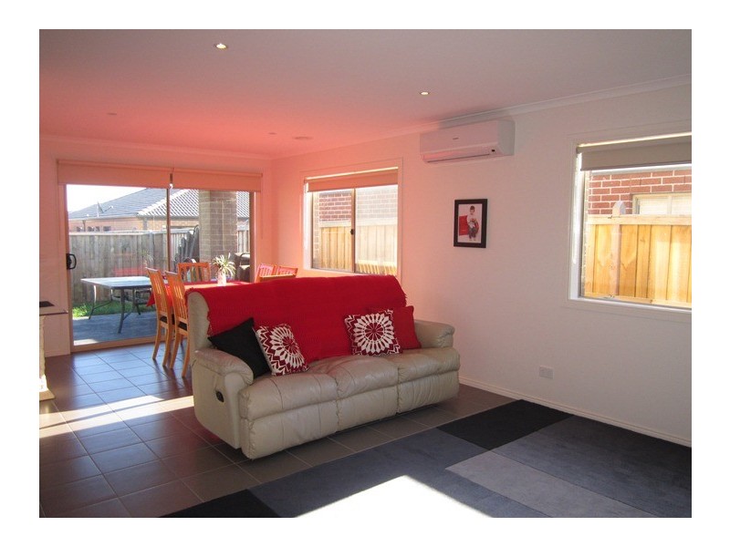 17 Stocks Drive, Cranbourne West VIC 3977