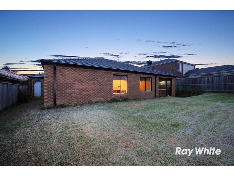10 Yellowbox Crescent, Lyndhurst VIC 3975