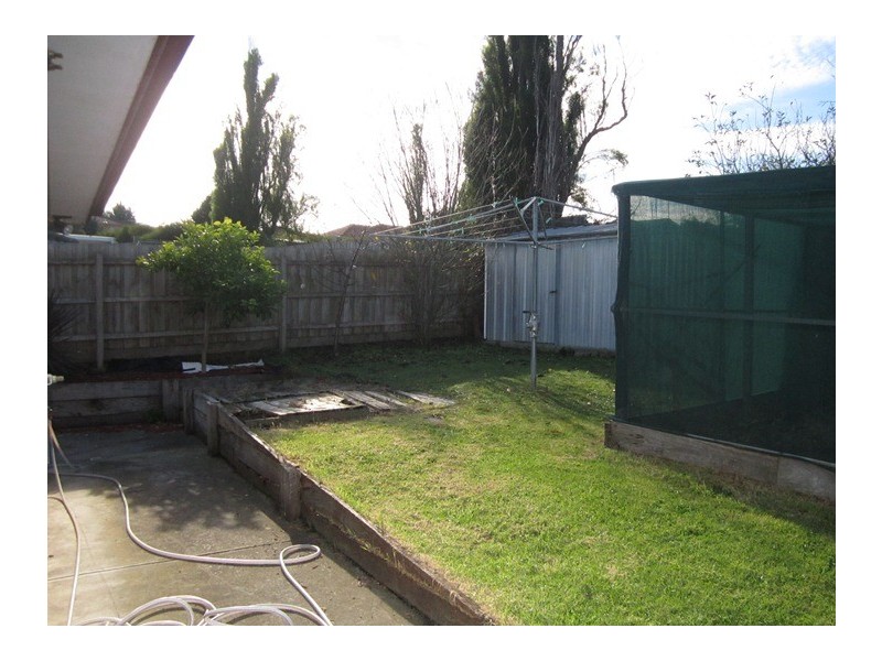 11 Cobrungra Court, Hallam VIC 3803