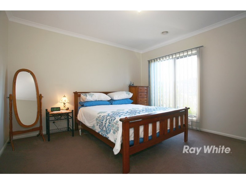 7 Alpine Heath Way, Lyndhurst VIC 3975