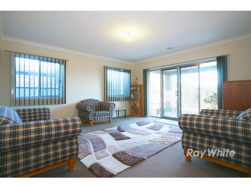7 Alpine Heath Way, Lyndhurst VIC 3975
