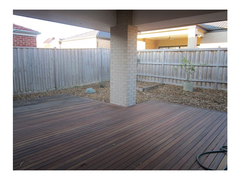 29 Mannavue Boulevard, Cranbourne North VIC 3977