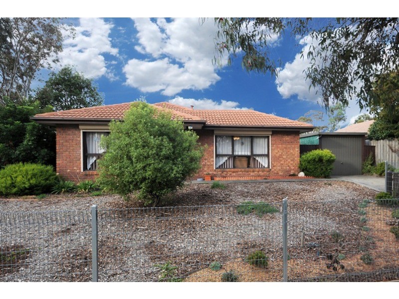 2 Phillip Court, Cranbourne North VIC 3977