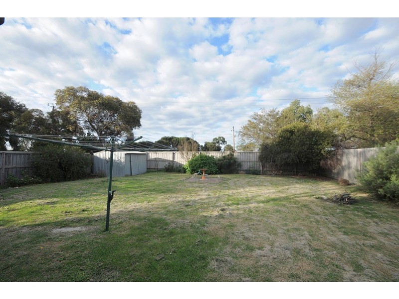 2 Phillip Court, Cranbourne North VIC 3977