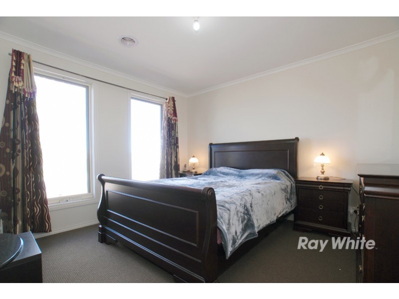 16 Pengana Way, Cranbourne VIC 3977