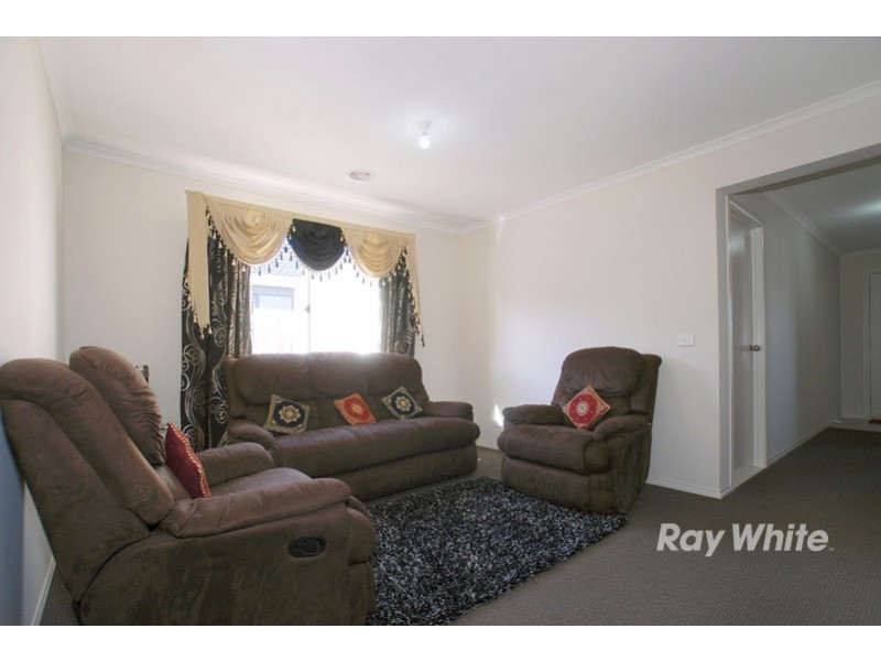 16 Pengana Way, Cranbourne VIC 3977