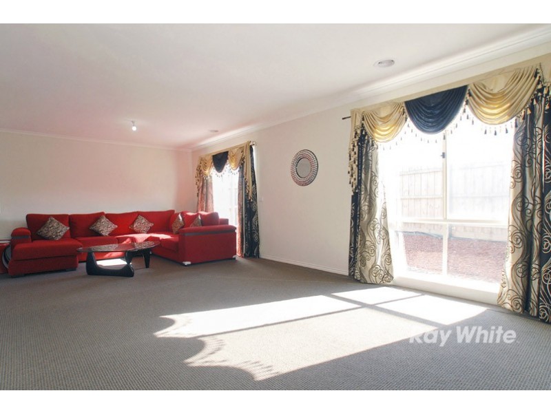 16 Pengana Way, Cranbourne VIC 3977