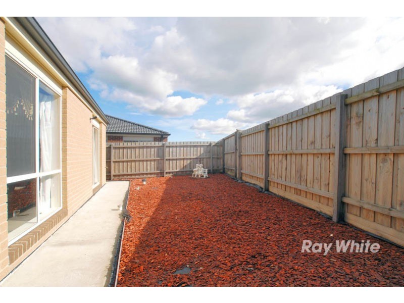 16 Pengana Way, Cranbourne VIC 3977