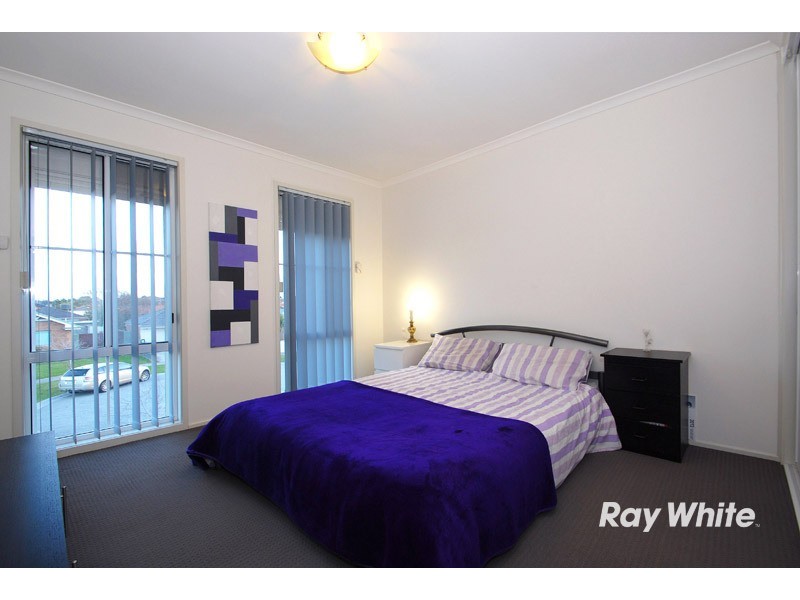 10 Helmsdale Court, Cranbourne West VIC 3977
