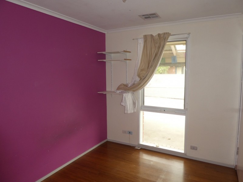 24 Strafford Avenue, Cranbourne VIC 3977