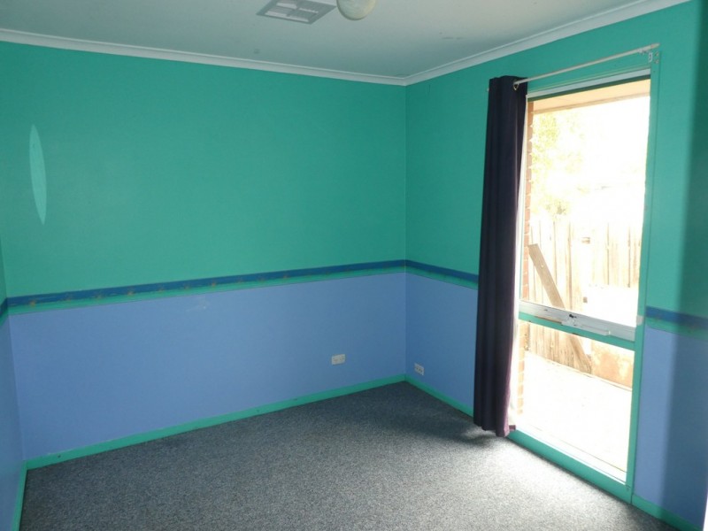 24 Strafford Avenue, Cranbourne VIC 3977