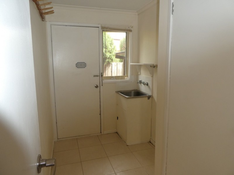 24 Strafford Avenue, Cranbourne VIC 3977