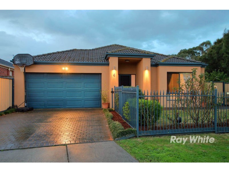 4 Amstel Mews, Cranbourne VIC 3977