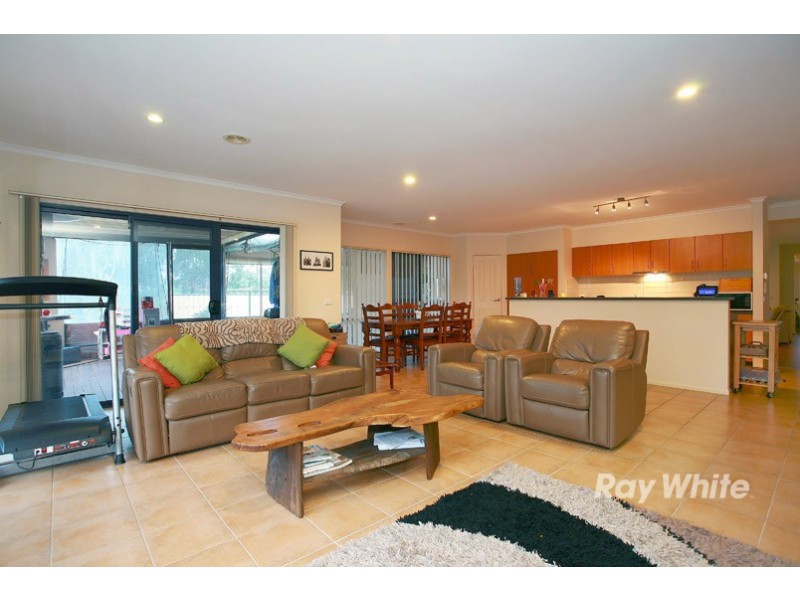 4 Amstel Mews, Cranbourne VIC 3977