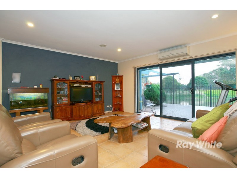 4 Amstel Mews, Cranbourne VIC 3977