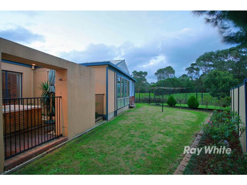 4 Amstel Mews, Cranbourne VIC 3977