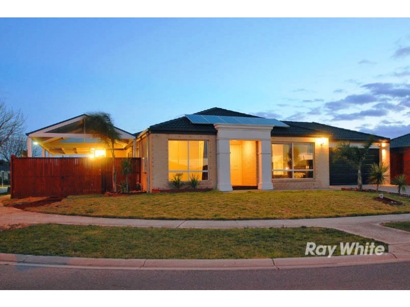 11 Kingdom Drive, Cranbourne VIC 3977