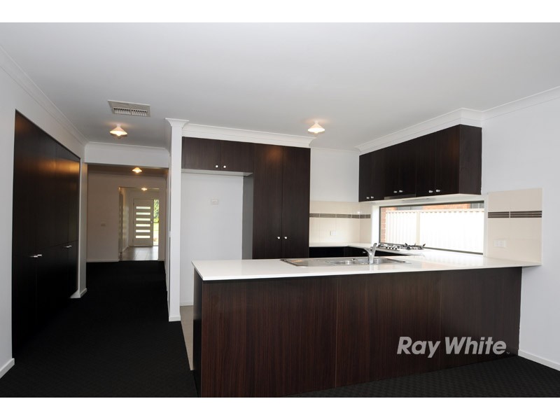 53 Victory Drive, Pakenham VIC 3810