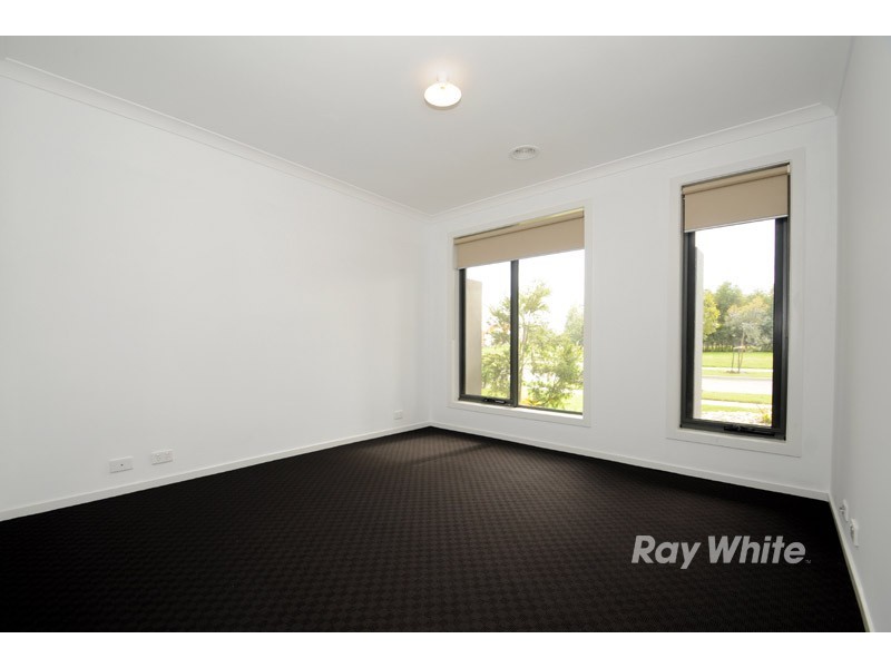 53 Victory Drive, Pakenham VIC 3810