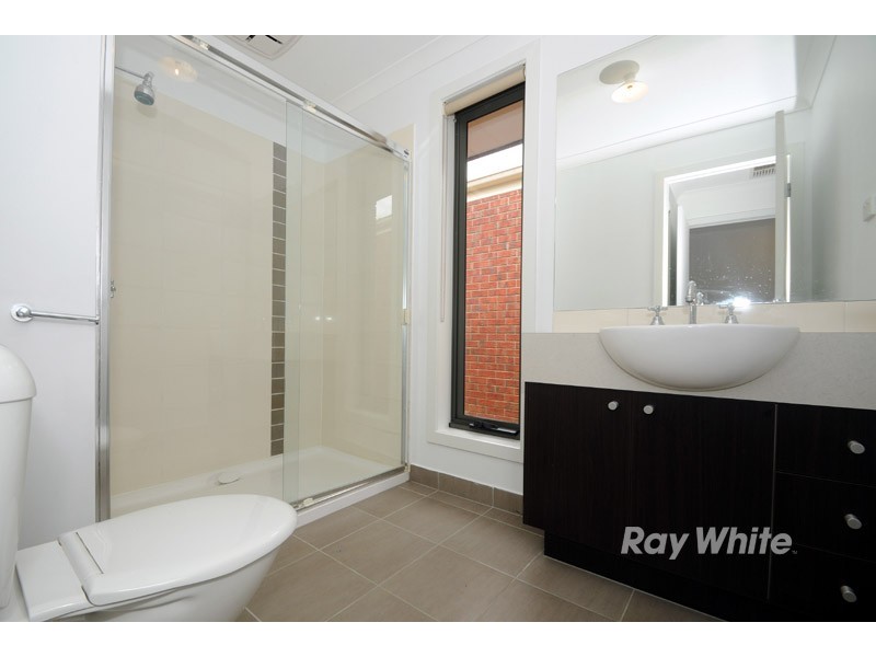 53 Victory Drive, Pakenham VIC 3810