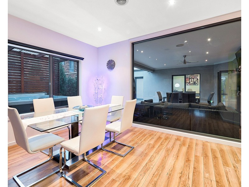 5 Devaney Avenue, Lynbrook VIC 3975