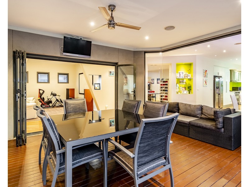 5 Devaney Avenue, Lynbrook VIC 3975