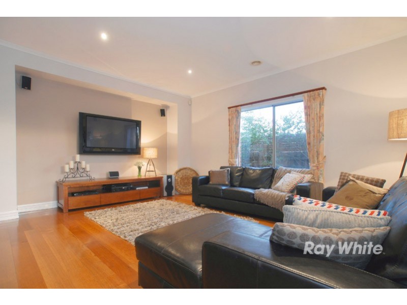 2 Meadowbank Close, Lysterfield South VIC 3156