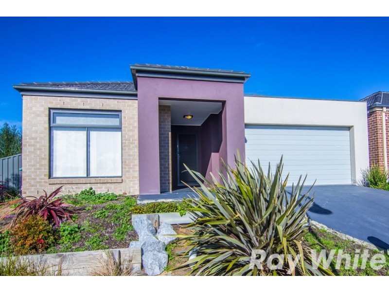 15 Cerbera Bend, Cranbourne North VIC 3977