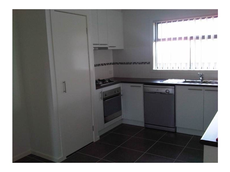 15 Cerbera Bend, Cranbourne North VIC 3977