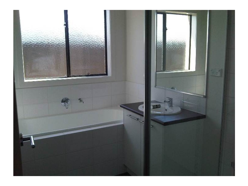 15 Cerbera Bend, Cranbourne North VIC 3977