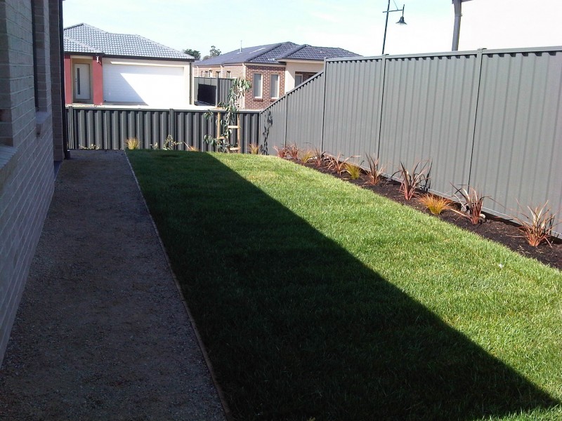 15 Cerbera Bend, Cranbourne North VIC 3977