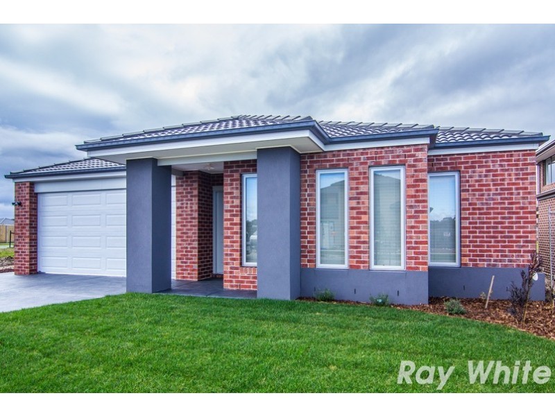14 Hill Farm Drive, Clyde North VIC 3978