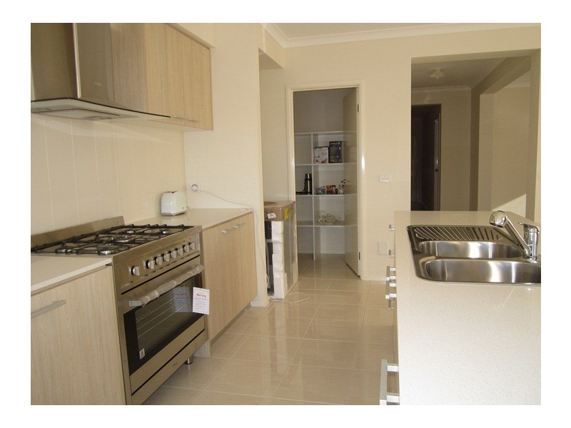 14 Hill Farm Drive, Clyde North VIC 3978