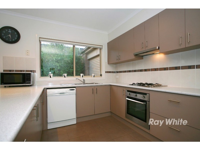 8 Springmount Street, Cranbourne North VIC 3977