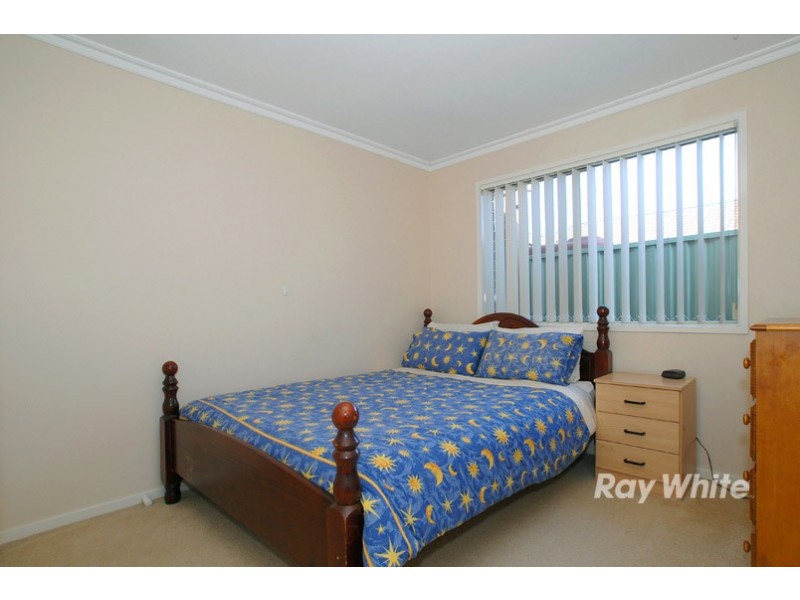 9 Scotsdale Drive, Cranbourne East VIC 3977