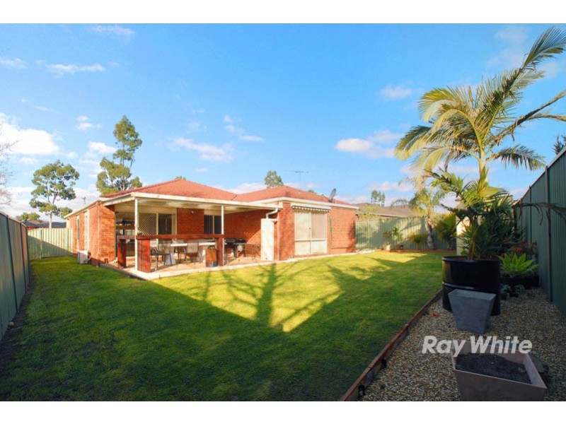 9 Scotsdale Drive, Cranbourne East VIC 3977