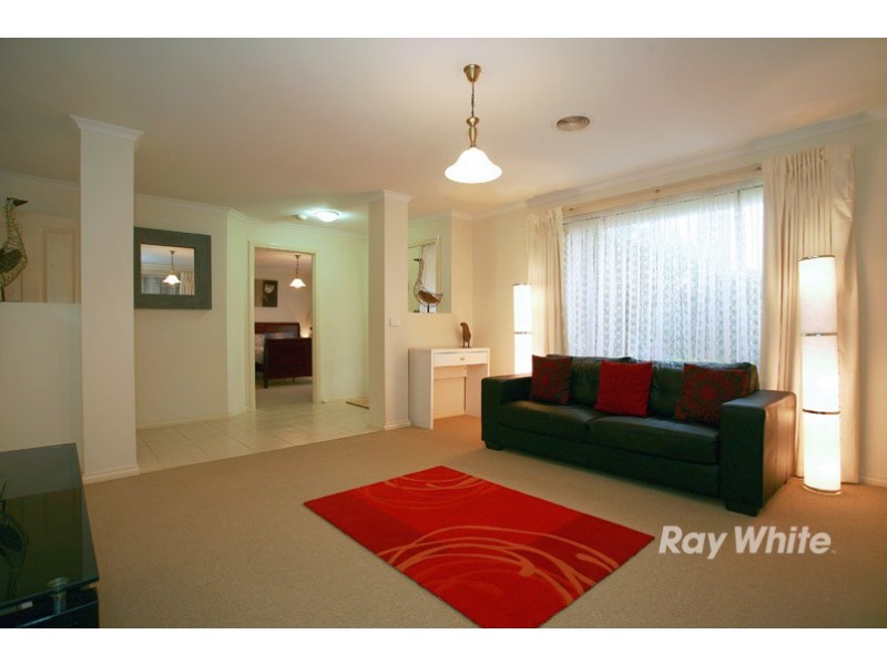 16 Ashmore Avenue, Narre Warren South VIC 3805