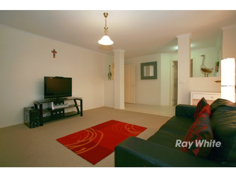 16 Ashmore Avenue, Narre Warren South VIC 3805