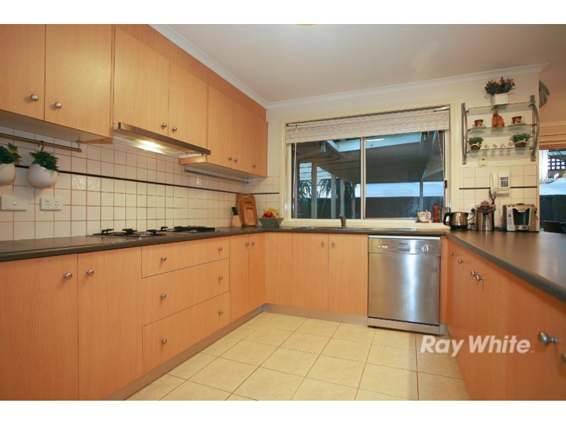 16 Ashmore Avenue, Narre Warren South VIC 3805